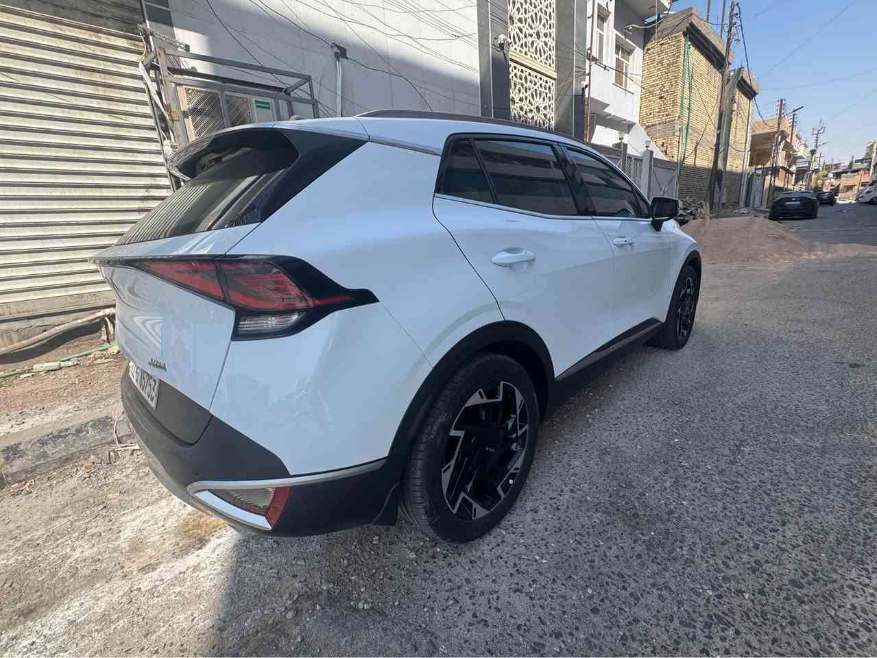 كيا سبورتاج خليجي وكالة نيم 
موديل 2023
عداد الكيلومتر 27 الف فقط 
رقم اربيل بإسمي 
محرك 2000 دوش 
فول عدى البانوراما
السعر 200 $  
للتواصل 
***********
البصره الحكيميه البصرة, العراق
