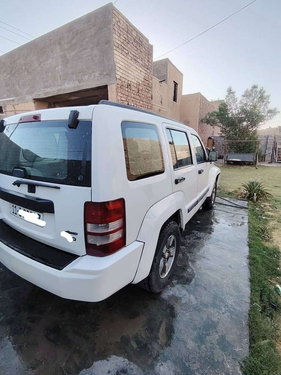 جيب ليبرتي 2008 رقم بغداد بأسمي سنويه وهزه جديده تحويل مباشر بدون حادث صبغ قطع ابيع حزام  محرك كير اكسر تبريد شرط كفاله تو ويل كهربائيات كله شغال منظومة زنون صدر خلفي امامي جديد تخم تاير جديد السعر 70 ومجال بسيط بيع فقط مكاني بغداد ابو غريب شراي يتصل *********** بغداد, العراق

