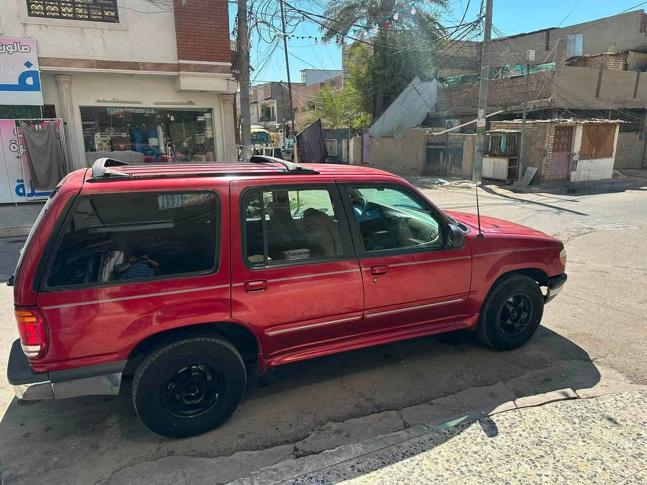 فورد اكسبلورر 1998
رقم بغداد باسمي سنويه وهزه جديد 

كير جيد جداً 

محرك جيد جداً 

تبريد شغال 

صدر نضيف 

كهربائيات كلها شغاله 

سياره جاهزه 

ماشيه 247 الف 

بلادية السياره صبغ بس البنيد 

غرفتها جديده كشرها كلش حلو 

السعر 57 وبيها مجال بسيط 

‭‭***********‬
