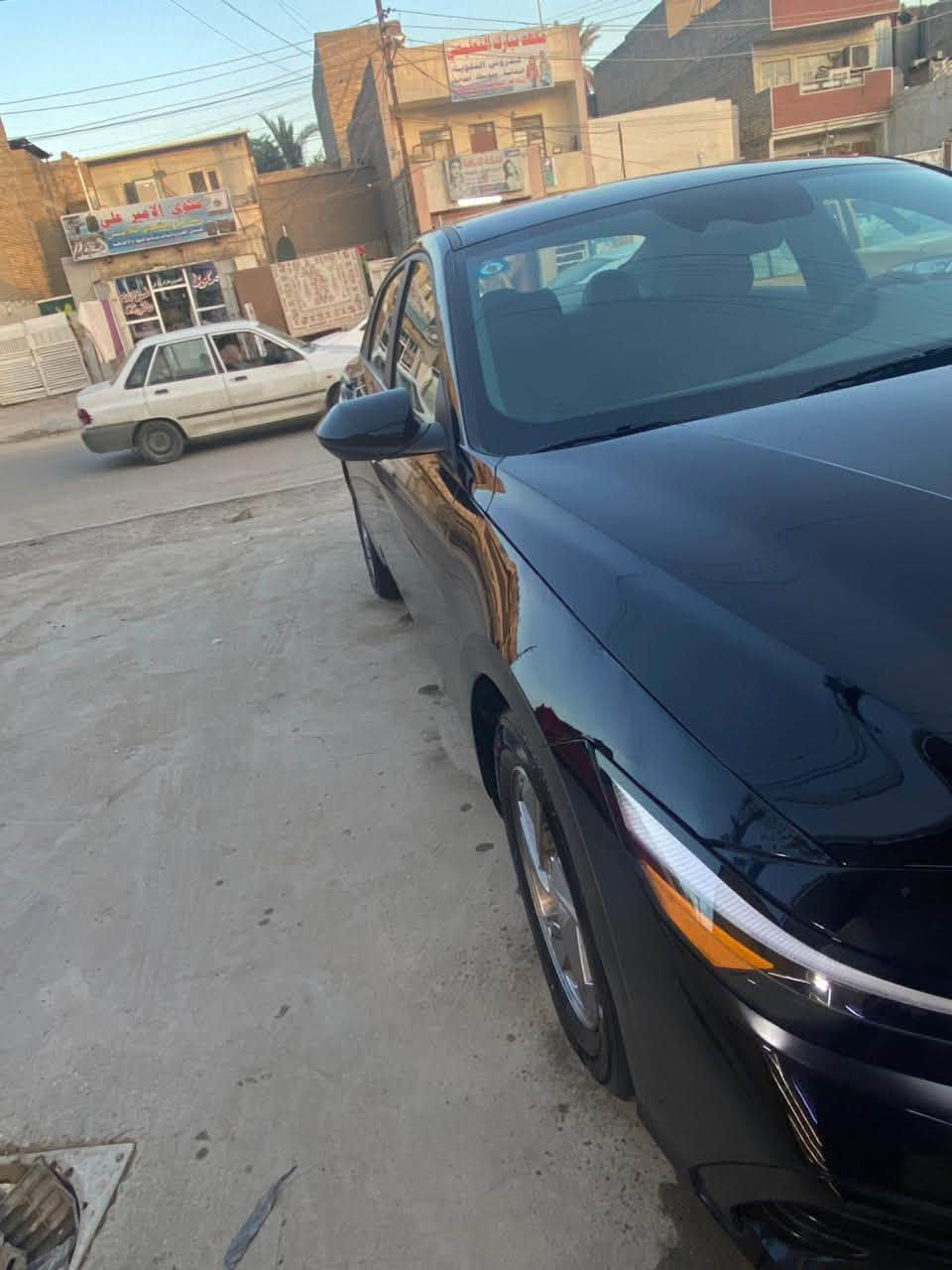 السلام عليكم 

النترا  موديل ٢٤ بأسمي ماشية ١٢ الف  اني مستوردها مراوس  بجيب عندك تحب تراوس راسلني واتساب 

***********
