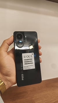 بوكو X7 برو • ٥١٢ • رام ١٦