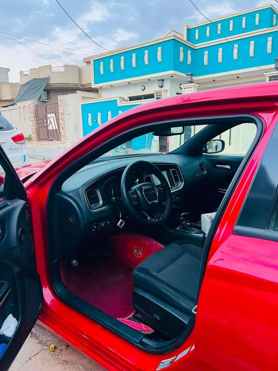 جارجر موديل 2016
رقم سليمانيه بسمي تحويل مباشر
السياره مكفول بس دعاميات صبغ جماليه 
السعر 190بيها مجال قليل 
***********
