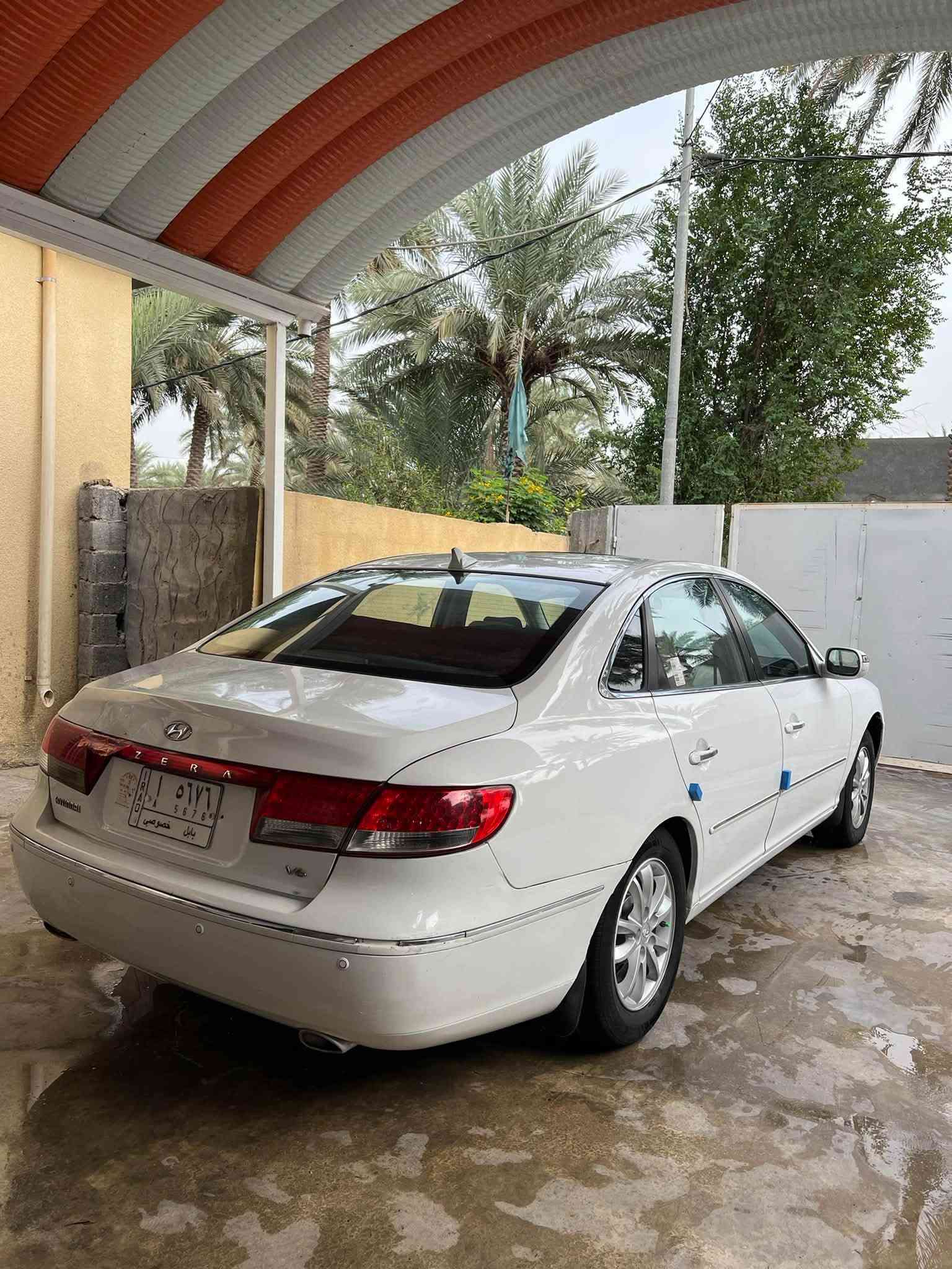 أزيرا ٢٠٠٩ • محرك ٢٧٠٠ • فتحة سقف