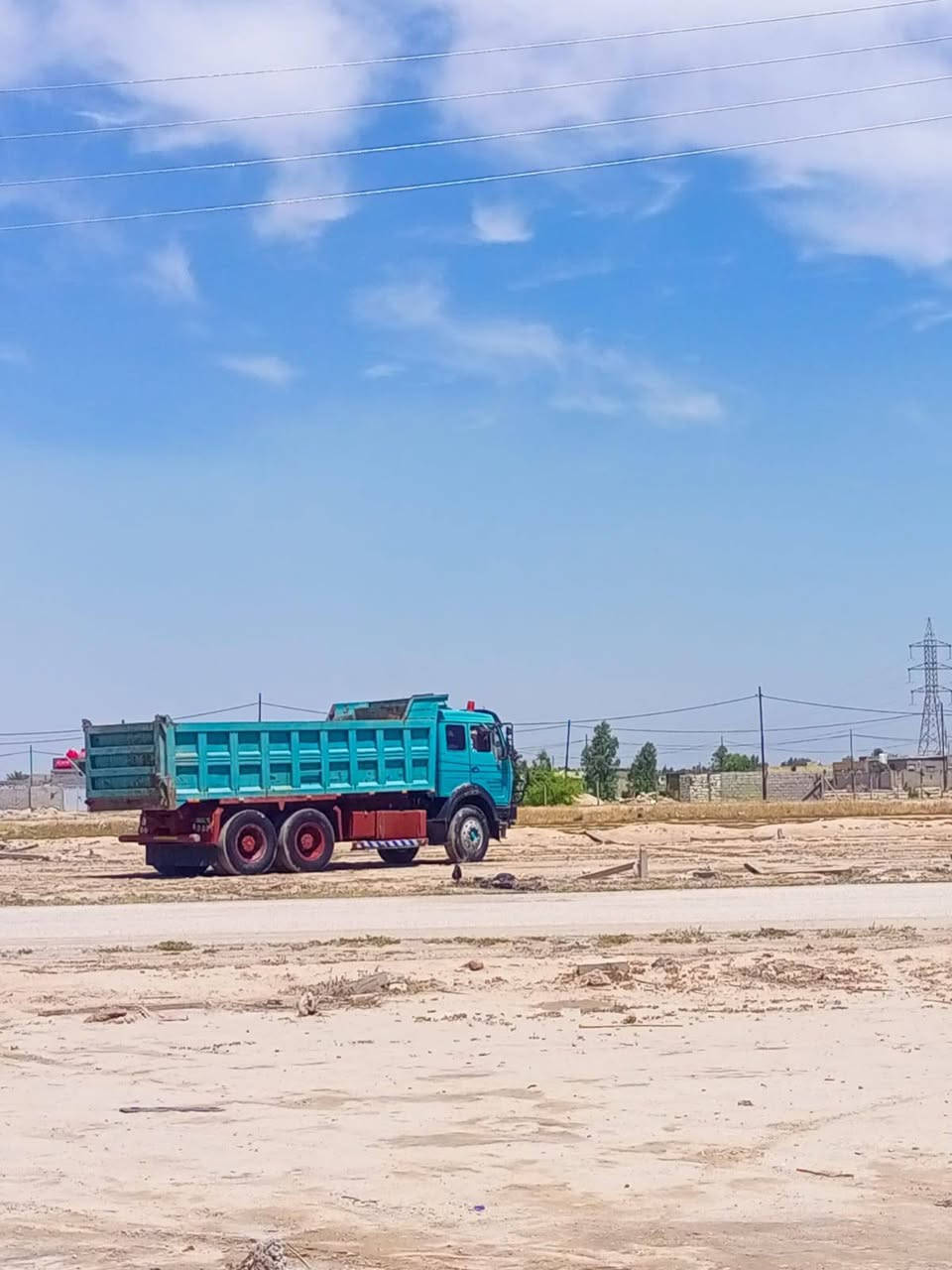 سلام عليكم سياره البيع البي مديل 75  ***********
