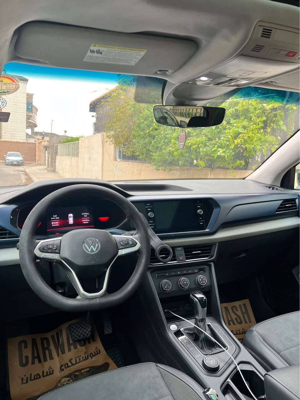 vw taos 2022 4motion se
Engine 15L torbo
دەبل ئەکسل - بەسمە - شەغال - کوشن هیتەر - سوکان هیتەر - ٧ مۆدی لێخورین - carplay - دەژبول ١٠ رەنگ - wireless charger - ئاوینە هیتەر - کوشن کارەبا - شاشە گەورە - گێج ئەلیکترۆنی - پانۆراما - ٤ جام ئۆتۆ - رادار - فول ئۆتۆ - تەبرید مەرکەزی - ئاوێنەی دواوە تاریک دەبێ بە شەو لەگەل گلۆپ - کوشن جلد و شامۆ
.
ئیرباگی سوکان و شان تقیە 
4 تایەی نوێم بۆ کریوە تازە
تەنها 71 هەزار کم رۆشتیە 
1 دینار مەسروفی تێدا نیە
وێنەی سۆنەرم داناوە
.
نرخ : 116 و مەجالی تێدایە
*********** أربيل, العراق
