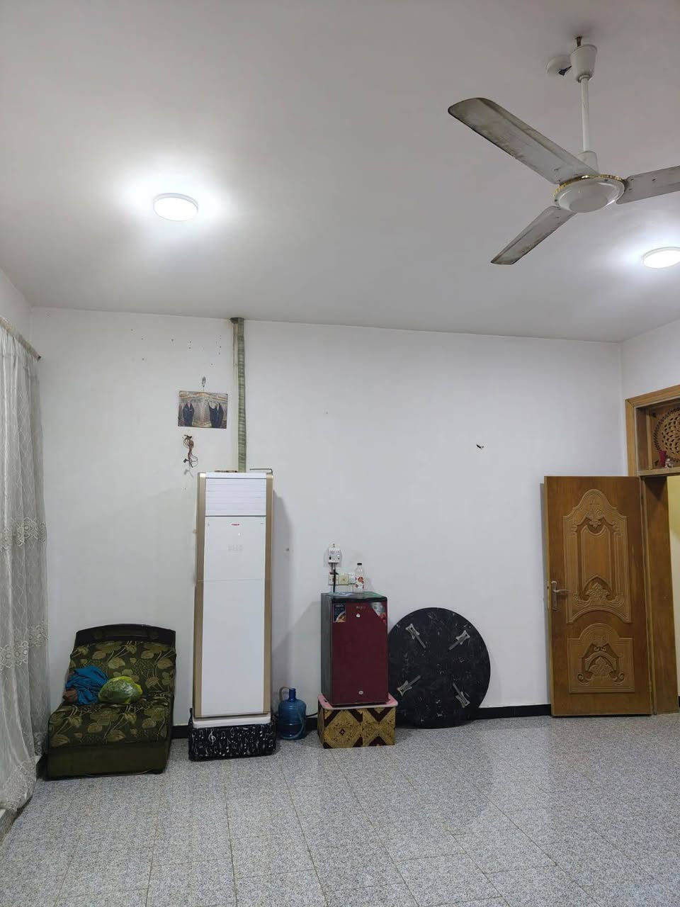 السلام عليكم

دار للبيع طابو صرف نادر الثانية خلف معمل النسيج

مساحة ١٨٧ونص م
بناء حديث
طابقين ٣غرف نوم ٣مجمعات صحية هول وصاله ومطبخ وكيلدور وكراج سيارة
طابق اول غرفة نوم وهول وصاله ومطبخ ومجمع صحيات
طابق ثاني ٢ غرفة نوم وهول ومجمع صحيات وكيلور
للاستفسار***********
***********
*********** ابواحمد لبيع وشراء العقارات في بابل مكتب البيت الأمين حلة نادر الأولى قرب آسواق الجمل ملاحظة نستقبل جميع عروض البيع والشراء والايجار الرهن

