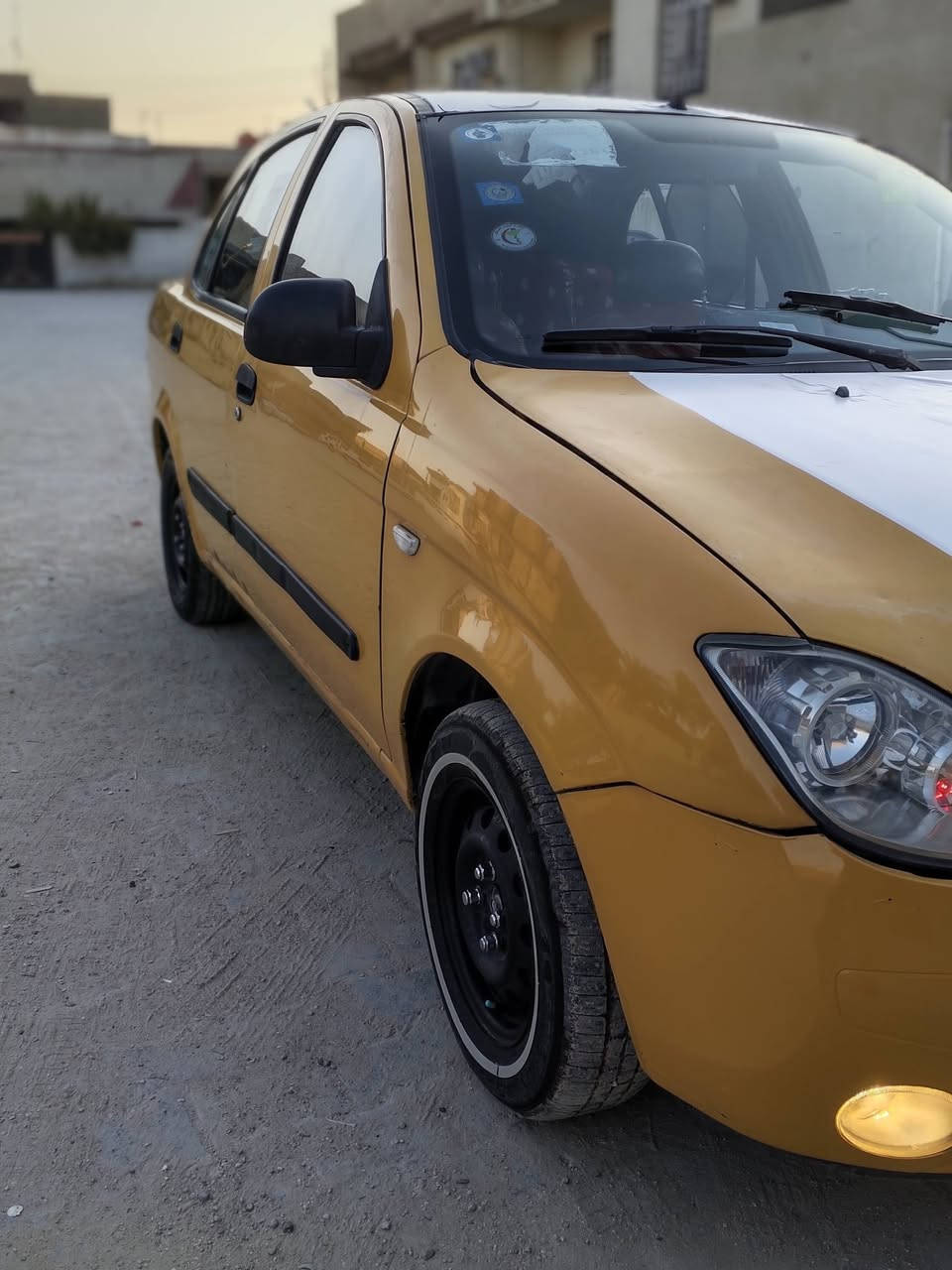 طيبه 2015. كفاله فقط خشم الجاملغ جهة الصدر الامامي
مكينه تبريد منضومه جديدة كاملة رقم بغداد دولي بسمي. 
السعر  40 وبيها مجال بسيط السيارة نضفيه  
العنوان كربلاء 
***********
