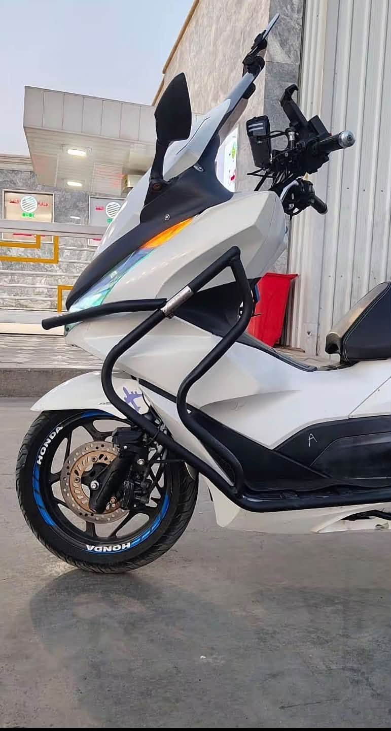 PCX • جيل الرابع • ABS
