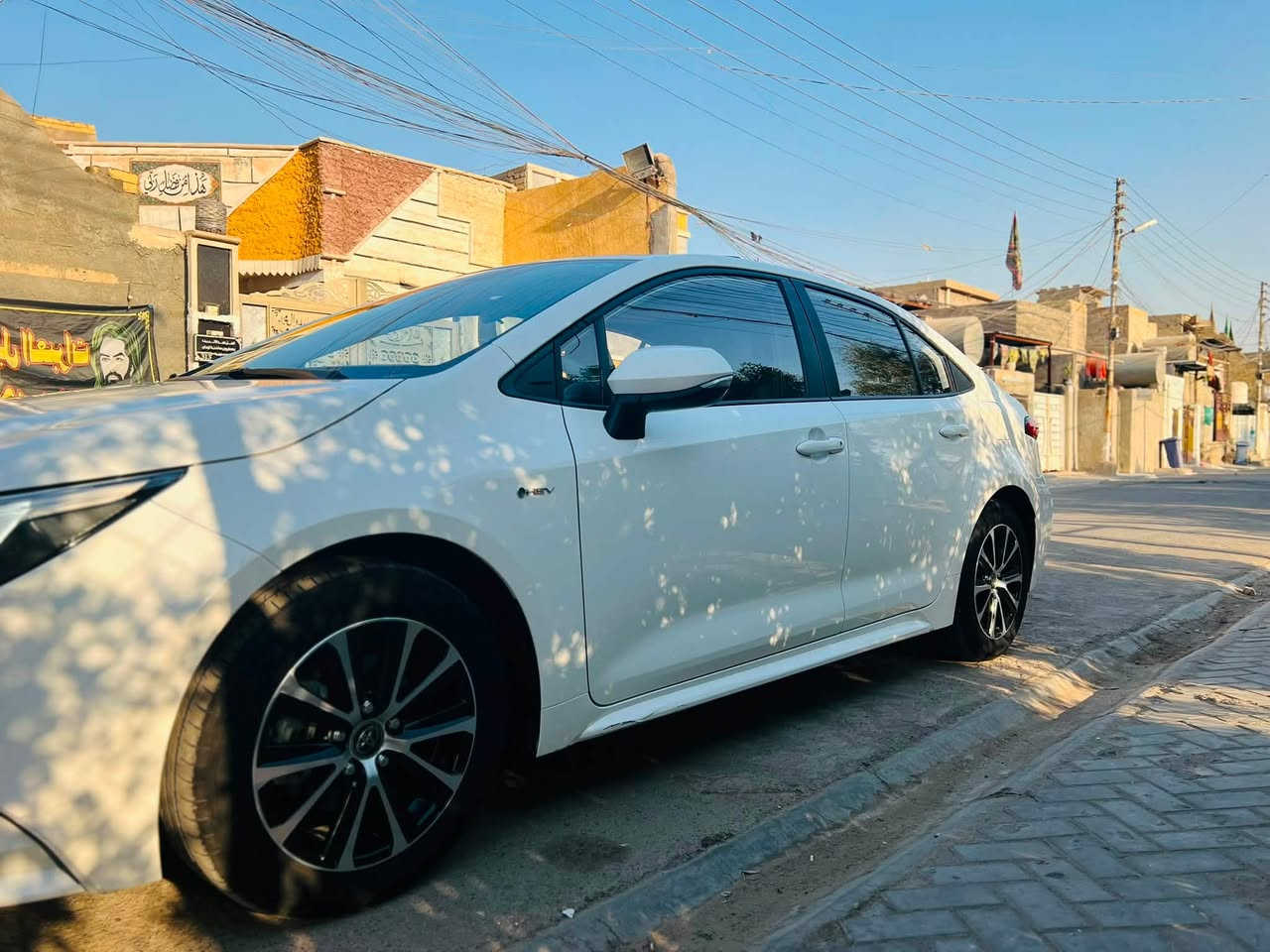 السلام عليكم
كورلا 2025

الشكل الامريكي هايبرد   

سيارة كفاله عامه  

رقم بغداد  تحويل مباشر 

سيارة جديدة بمعنى الكلمة 

محرك 1800 هايبرد HEV  

ماشية 38 الف حقيقي بعدها زيروو 

شحن ذاتي 

بصمه + دخول ذكي 

هاندر بريك بصمه + اوتو هولد 

سلايت 

رادار امامي 

سياقه اليه 

تبريد قطعتين 

شاشه ابل كار بلي و اندرويد + كامره خلفيه 

مانع نزلاق + مود درايف +  ايكو مود 

كيجات شاشه دجتل 

مقاعد جلد  لون اسود

حساس لايت كامل اوتو عالي ناصي اوتو + حساس ظغط اطار 

تحكم سترين كامل فول 

لايت زينون + لد نهاري + اشاره لد 

اشاير مري  

وبعد بيها هواي مواصفات 

 مكاني السيارة بغداد

سعر 156 وبيها مجال 

للاستفسار ‭***********
