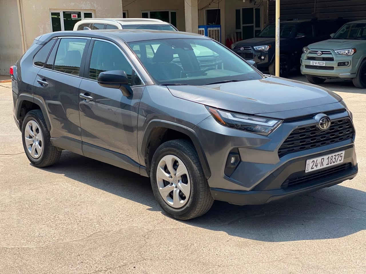 Toyota Rav4 2024
تويوتا رافور ٢٠٢٤ مرقم كامل تحويل و غرامة شرط 
سعر 220 ورقة و بيها مجال 
رقم شاصي:2T3H1RFVXRW346170
مواصفات LE
السيارة بانزين 
مكينة ٤سلندر حجم ٢.٥لتر
ماشية ٧٠ الف ميل
ضرر السيارة:فقط جملغ امامي صبغ بدون دواخل بدون ارباك جميع ارباكات سليمة شركة
السيارة وارد امريكي و كلش نظيفة
 مكفولة من كير و محرك و حجر كزوز

و ب سعر(220) ورقة و بيها مجال للطيبين

مكان السيارة عقرة معارض
***********واتساب و كورك
