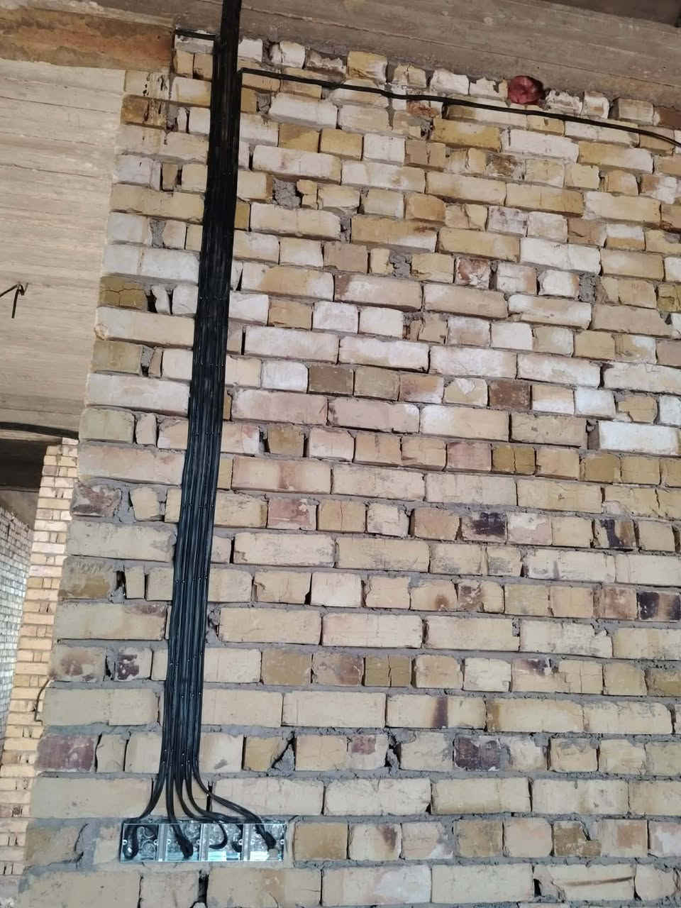 سلام عليكم
مستعدون للتأسيسات الكهرباء وكافت المجاميع الصحيات 

ماء مجاري شرط حفر كوسره وشغل هندسي

مجاري رفتات او عادي حسب طلب ابو البيت

موقعي ديوانيه نشتغل  فقط المحافضات القريبه عل ديوانيه 

مثل ديوانيه نجف 

الي حاب يتصل او وتساب 

***********
