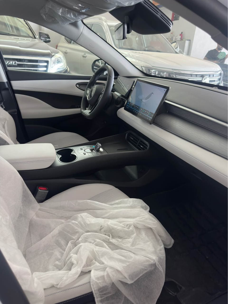 byd seal 05 flack ship 
فوول مواصه فات ١٣ كاميرا
سلايد
ئؤتؤپارك
شاشه كه وره
***********
٢ مانك كاتي تيا ماوه السليمانية, العراق
