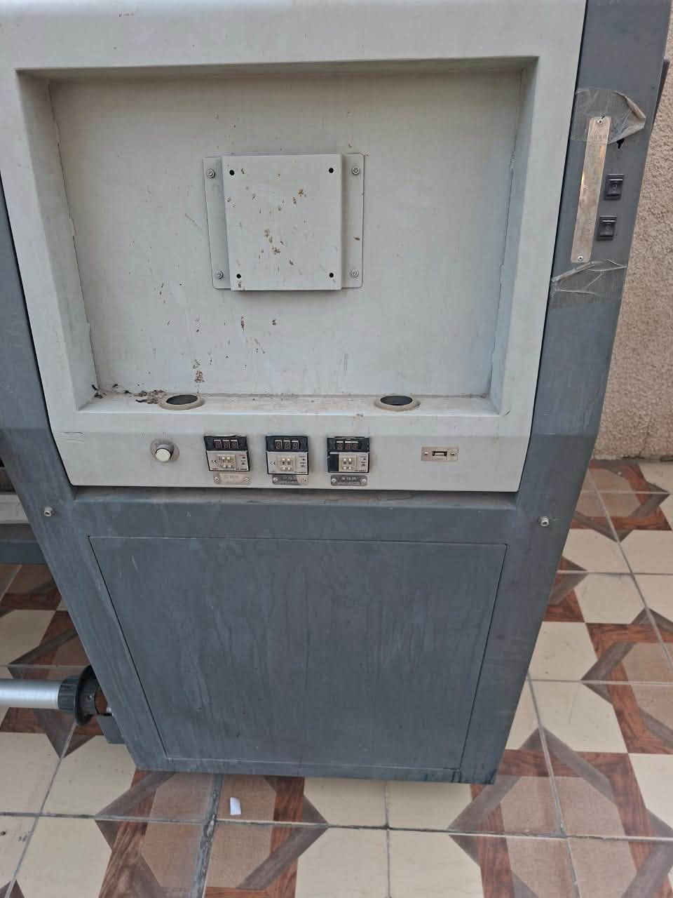 للبيع  طابعة ٣٢٠ م فقط هيدات واكفة
مكاني بغداد حي جهاد  

***********

