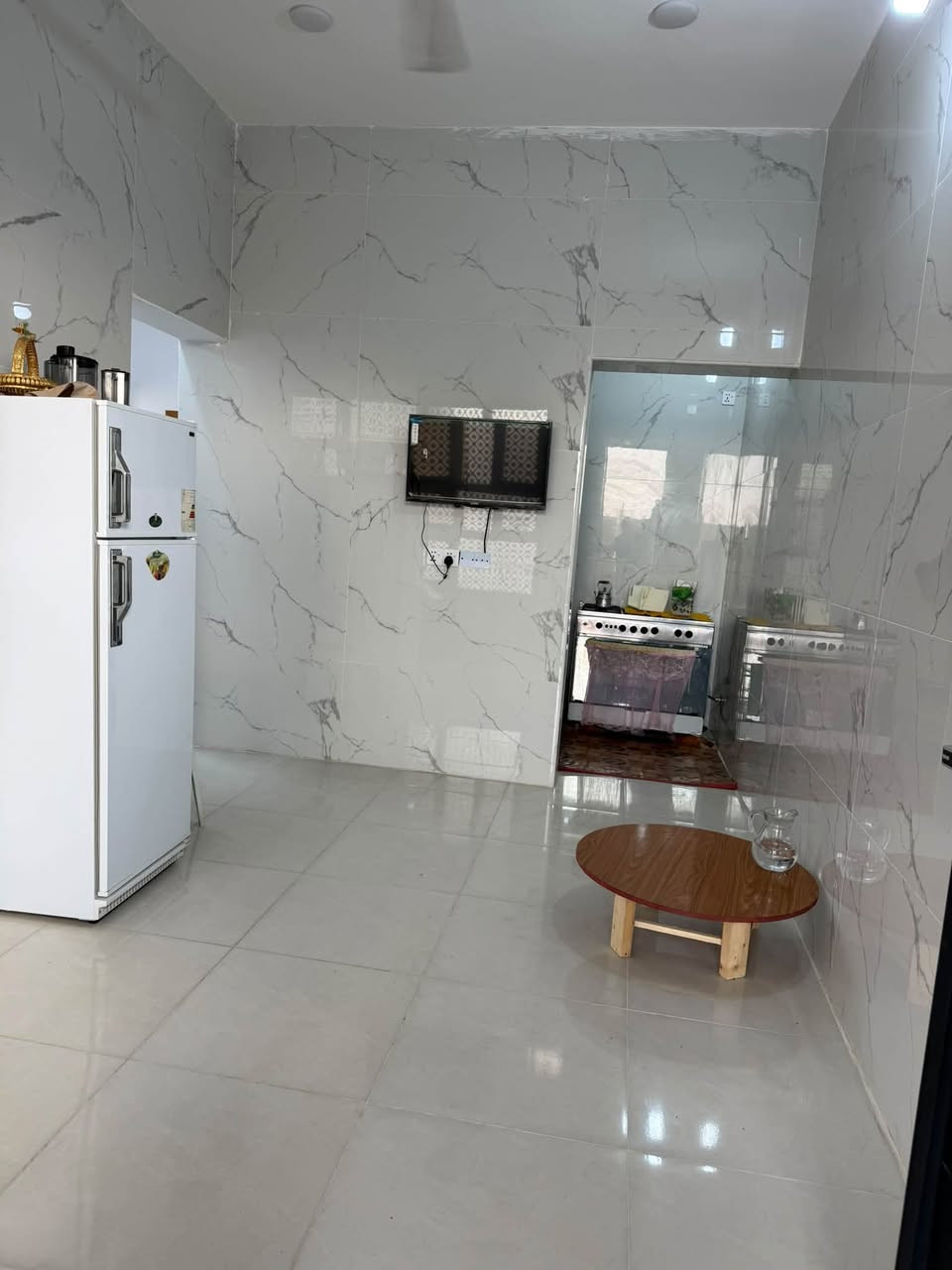 للبيع دار سكني🏘️
مساحة📐 ٢١٨ م٢  
مكانة📍 بالزكندري  خلف المدرسة 
خدمات ماء 💦 كهرباء⚡️ تبليط🚧 
تحويل مباشر✅ وضمان ١٠٠/١٠٠✅
يحتوي على غرفتين نوم🛏️ ومطبخ🧑‍🍳 حار وبارد وصالة 💙 واستقبال 🤍 وصحيات🚾 داخلية وخارجية  وممرات عدد٢ 🚧 وطارمة واسعة وحديقة🌾🌺🌸
بناء حديث🏠 مايقارب ٦ اشهر  الصور داخل المنشور  👇👇 
 سعره  حلو  وشتريد ارقامي موجودة وبخدمتك اتصل واسال بالي يعجبك بدون تعليقات 💙
للاستفسار اكثر مراجعة مكتب عقارات الاخوين او الاتصال 📞 
***********
*********** 
بابل/ الحمزة الغربي ع / شارع المواكب/ مقابل العمارة الحمراء❤️
