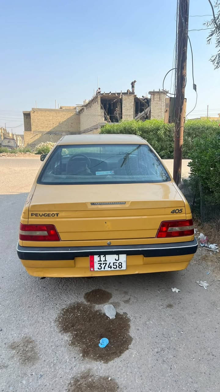 السلام عليكم بيجو GLX405 للبيع فقط موديل 15 رقم بغداد تحويل ثاني يوم مصفرة هيئه وغرامات السيارة كير ومكينة وصدر تبريد كله كفالة السيارة مابيها ولا قطعة صبغ فقط بيها كم مكان مصدي يرادلة تكحيل السيارة خير من الله كل نقص مابيها كبل للشارع مكاني بغداد الدورة عارضها ب43 وبيها مجال حك الجية اتصل وبخدمتك***********
