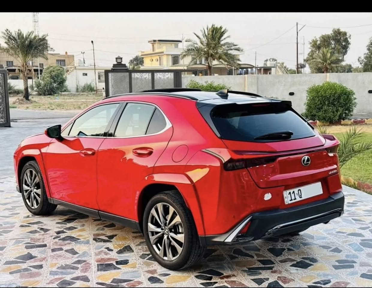 لكزز فئة ux سبورت هايبرد وارد امريكي ضرر بنيد وجاملغ فقط حادث خفيف جداً 
موديل 23 
السعر 180
ماشيه 39 K 
فول مواصفات متخلص مواصفات اهواي بييه 
سلايد قماره بانورما أصل
رادار امامي نقطه عمياء  كشن حار بارد 
كشافات رادار تحديد مسار 
سائق ٱلي 3مودات سياقه 
وبيهه مواصفات خاصه جدا اهواي والله 
 صور الحادث والسونار موجود بلنشر  سياره بأسمي تحويل مباشر
مكان السيارة بغداد الزعفرانيه 
غير متواجد علفيس اتصال فقط للشراي  مو مال سوالف
***********

نص مكتوب في الصور:
- 2023 LEXUS UX 250H BASE RED, JTHB6JBH1P2146288 1. Lot: 46957364 Full check this VIN! Remove VIN
- 1DJDBIIPZ140700 t: 46957364 check this VIN! Remove VII