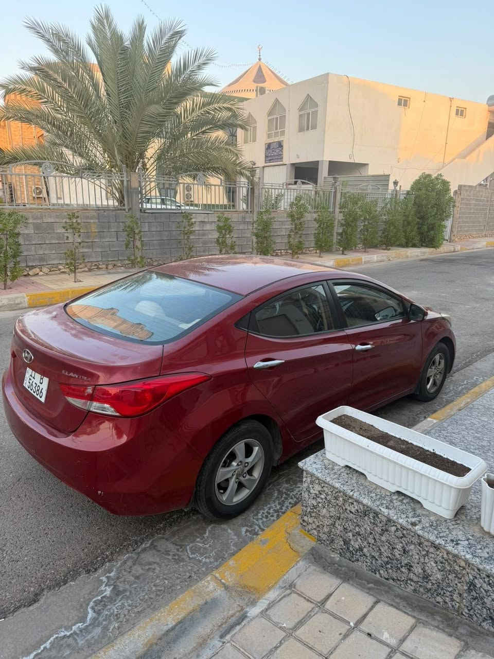 ١٨٠٠ دوش بجم كبس سيارة جديدة مال بيت متعوب عليه 

بيها جاملغات كلير   خلفيه وقبق صندوك بس كلير فقط  وشويه من لباب كلير 

بدون معجون او تعديل 

لبقيه مكفول 

سياره مناقصها شي 

مكينه كير تبريد خير من الله 

السعر ٩٦ وبيها مجال بسيط 

مكانها بغداد الاعضميه للستفسار ***********
