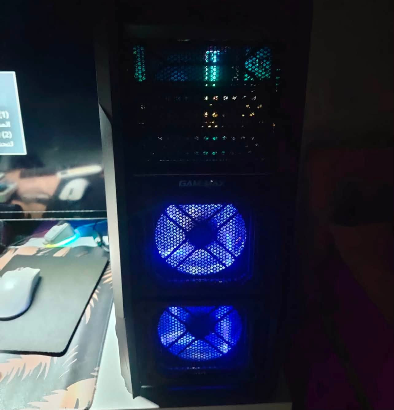 للبيع ويوجد توصيل لكل المحافظات
 
الرقم:***********

سعر400الف وقابل للتفاوض
 
i3 9100المعالج

كارت الشاشة من كيكا بايت RGB GTX1060 3g

المذر بورد H310من ASUS 

الرامات 2*8 RGB 16
SSD120

SSD128 

البور سبلاي400W

كيس اسود 3فان Game Max

يجي ويا كيبورد RGB 

وماوس باد اسود

وسبيكرات RGB
