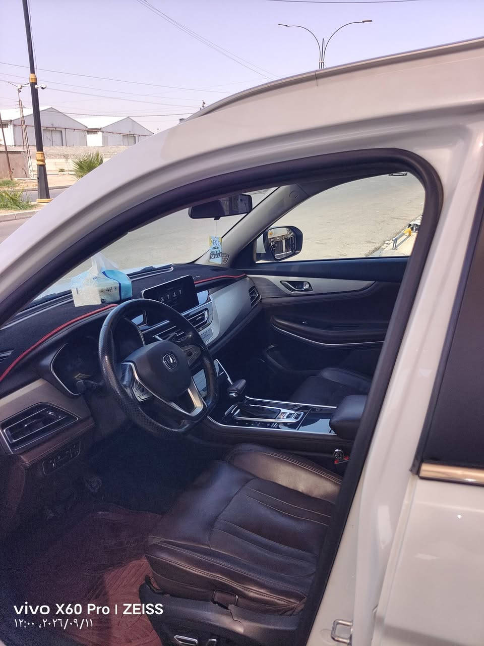 للبيع
السيارة: شانجان  CS75

الموديل: 2019

اللون: أبيض

رقم شمالي دهوك 

هزة جديده فحص براد جديد 

سنوية 2029

( السعر بلاش 100 مجال أكيد)

( )

المواصفات الداخلية:

بصمة تشغيل 

تبريد 2 قطعة  تبريدها ثلج ❄️

شاشة أندرويد كبيرة لمس

بلوتوث

مثبت سرعة

تحكم ستيرن 

اتو هولد 

سايد بريك دكمة 

ثلاجة مشروبات 

مرايا كهربائية

مرايا شفط انطواء ذاتي

جام كهرباء 

السقف بانورامي بالكامل 

5 مكبرات صوت

نظام إنذار

نظام ملاحه (GPS)

المواصفات الخارجية:

أضواء LED

أضواء زينون

حساسات ضغط الإطارات

حساسات اصطفاف

كاميرا خلفية

كاميرا جانبية 

جناح خلفي

ويل كب عدد 4 

اشاير بالمري 

مري شفط 

اريل قرش (نفكيشن)

باتري جديد 

زوج تاير جديد 

المواصفات الميكانيكية:

محرك 1,800 CC  تيربو

4 سلندر معمر.. مفتوح 

كير أوتوماتيك 

ماشية177  الف قابل للزيادة 

سنوية صالحة لغاية 2029

الاستفسار على الرقم  

***********

تواجد السيارة الموصل 

بيها ثلاث قطع صبغ بونيد ونصف بابتين النفر بدون دواخل..
