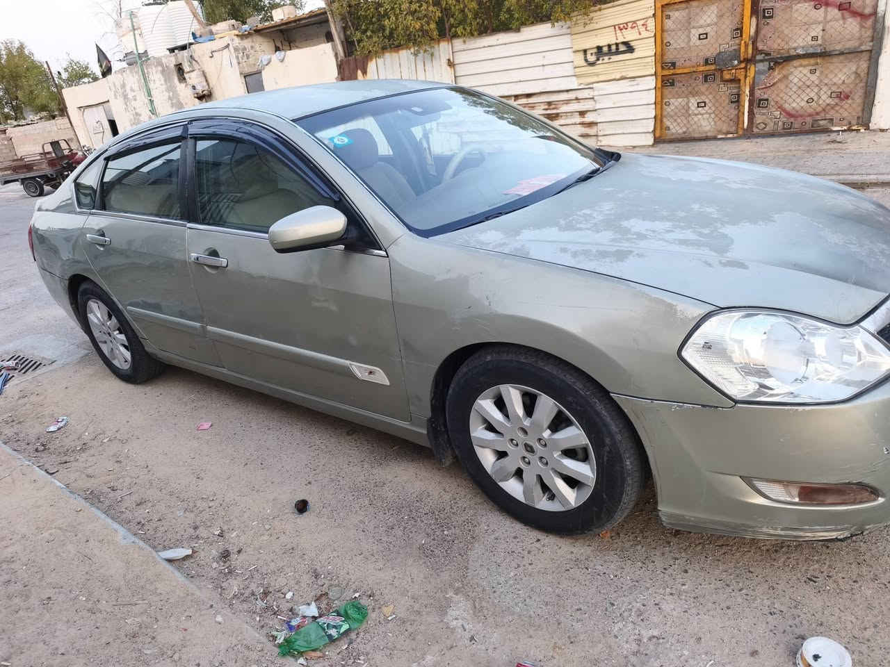 السلام عليكم السياره رينو جاهزه وكفاله تبريد حداديه جاهزه تحويل ثاني يوم بصره رقم الهاتف ***********  السعر43
