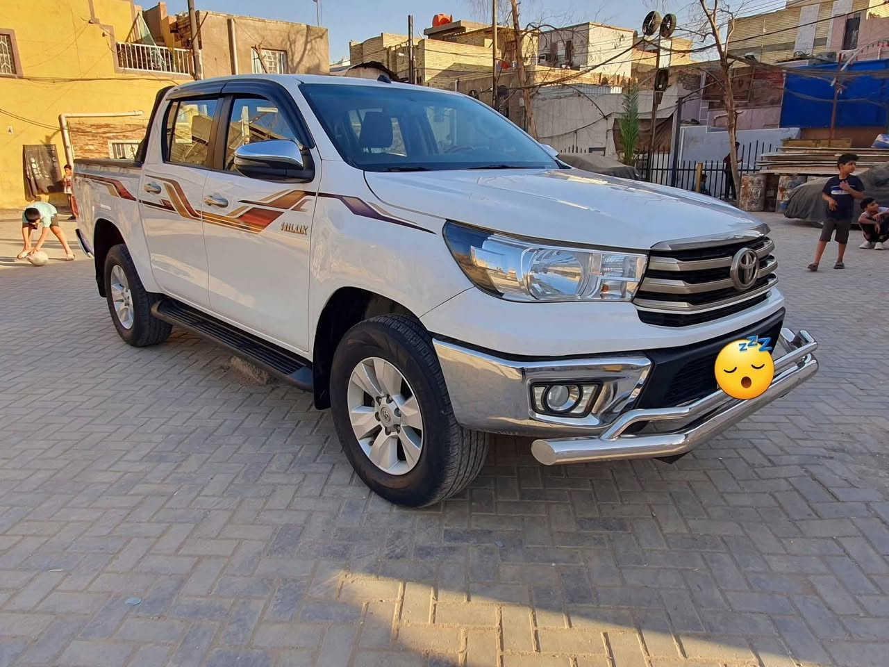 هايلوكس فور ويل موديل 2019 اوتماتيك بانزين مكفوله كير محرك ومن الصبغ والضربه بيها بارد كد شبر رقم بغداد الجديد سنويه بأسمي لغاية 31 هزه جديده تحويل ثاني يوم  ماشيه 126 تبريد قطعتين  داخل ماروني حساسات خلفيه
شاشه وكامرا خلفيه وخلفيه بعد بيها مواصفات 

السعر 260 مكاني بغداد مدينة الصدر ***********
