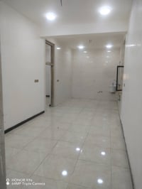 شقة • طابق ثاني • البلديات