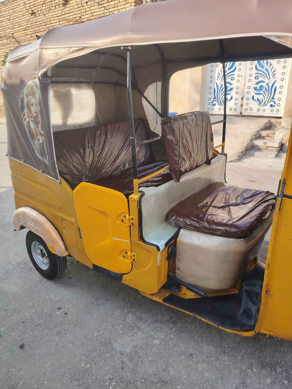 تكتك ٢١ للبيع رقم وسنويه لستفسار هاذ رقم اتصال واتساب بي همين ***********
