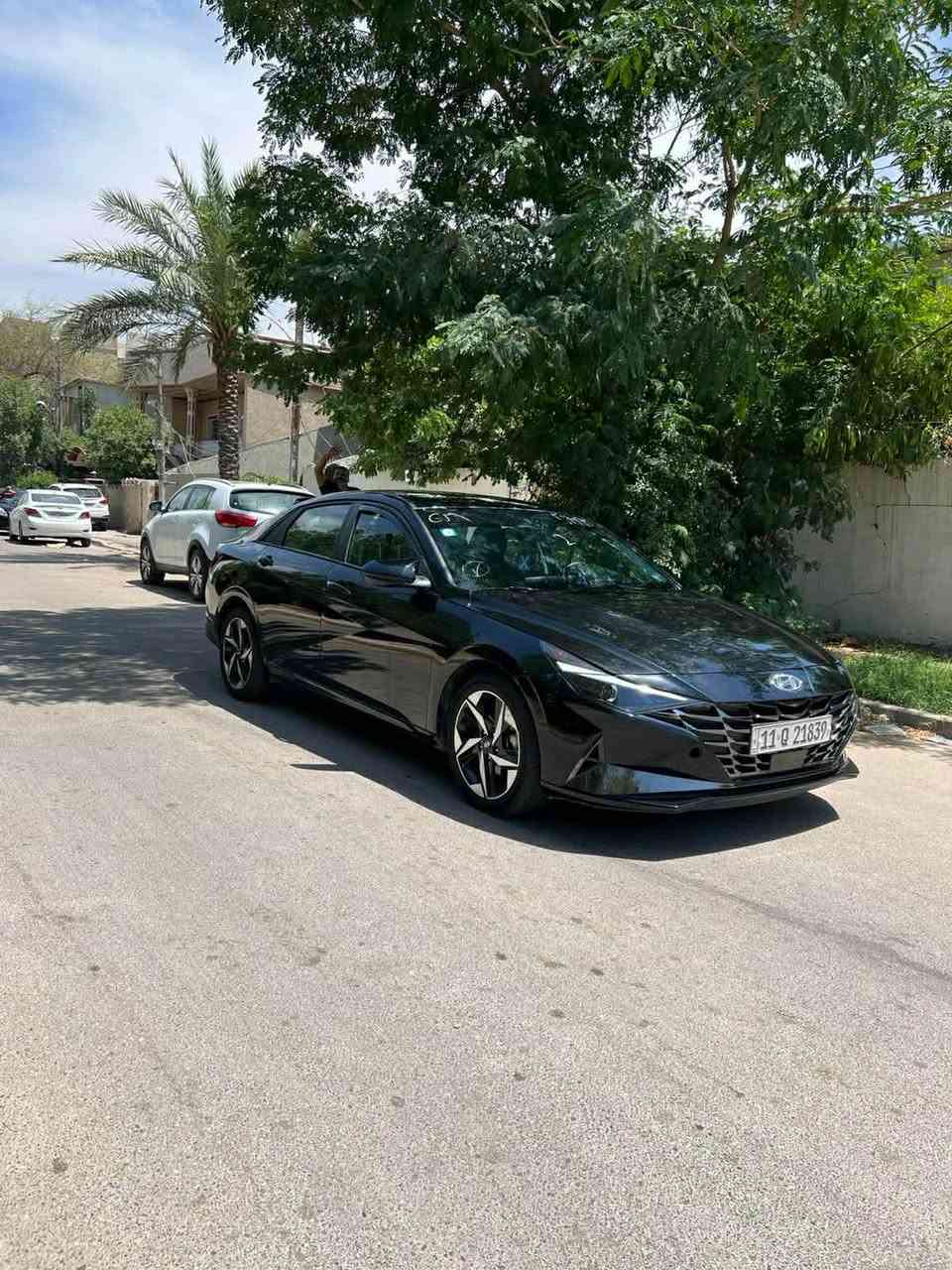 السلام عليكم النترا امريكي 23 ماشية 71 الف بصمة تشغيل عن بعد رادار امامي خلفي بدون فتحة  مستعجل ع البيع ***********
