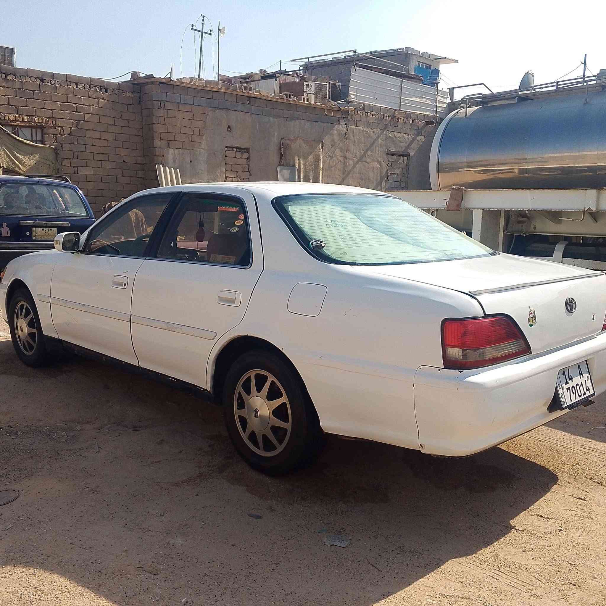 كريستا صالون • موديل ٩٣ • رقم انكليزي