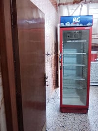 عارضات عموديات العدد ثنين+ عارضه بطحيه بعدهن جديدات وانضف من الصوره وش...