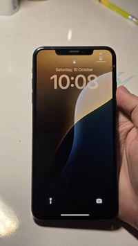 ايفون XS ماكس • ٢٥٦ جيجا • شاشة فطرين