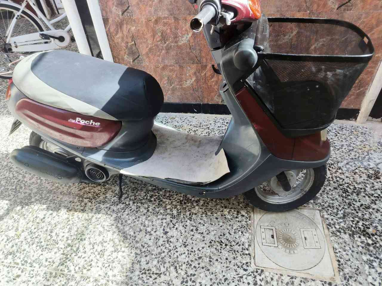 الدراجة نضيفة ....مستعجل على بيعته
