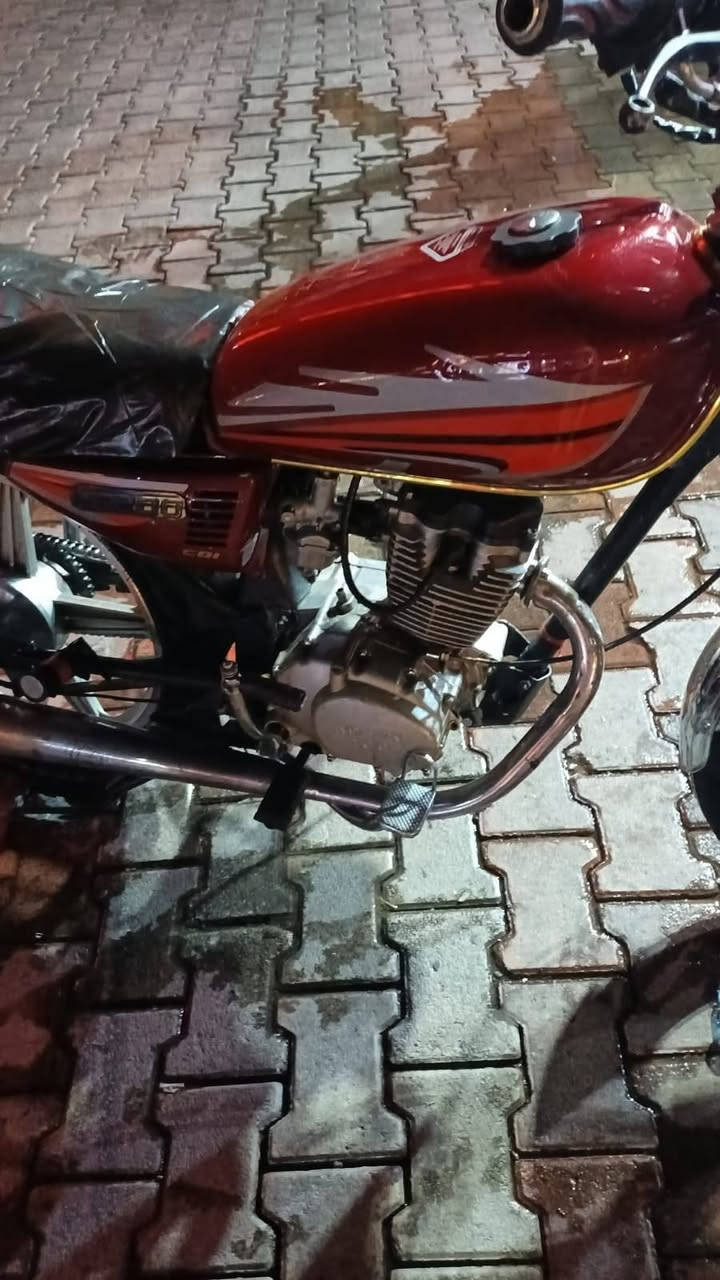 السلام عليكم 
ماطور روبار 4كير مكينه√125cc√للبيع
 فول نضافه عزم نار ماطور تعمير خارجي جديد كهربايات شغالهماطور مصروف علي منقصه شي شراي واتس اب«***********»
