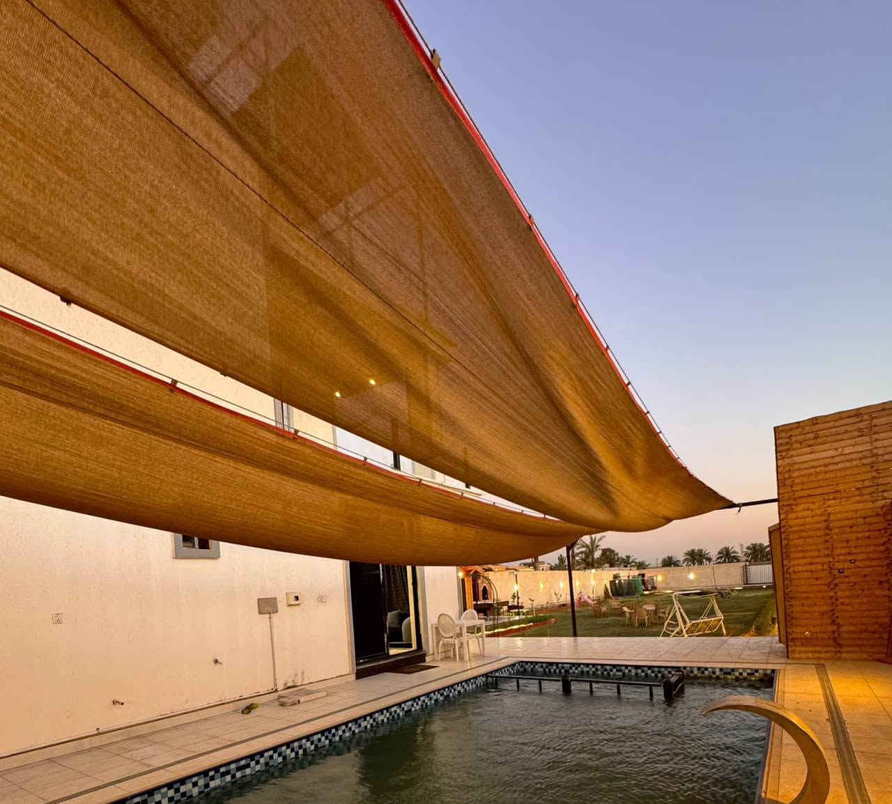 مزرعة للإيجار اليومي 🏡🌳
📍 الموقع: بغداد – الدورة – البوعيثة

✔️ أجواء هادئة ومناسبة للعوائل والشباب

✔️ مساحة واسعة وخدمات متوفرة

✔️ مثالية للراحة والونسة

📌 للحجز والاستفسار يرجى الاتصال أو المراسلة على واتساب: 
 📞***********
 موثق في تطبيق اجرلي لسياحة المزارع في العراق 🇮🇶
