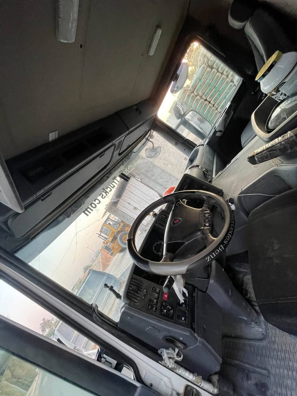 سكانيا 2016
بومه محرك 
رقم اربيل بسمنه 
للاستفسار الاتصال 

‭***********‬

نص مكتوب في الصور:
- www.SajinTrucks.com
- www.SalinTrucks.com