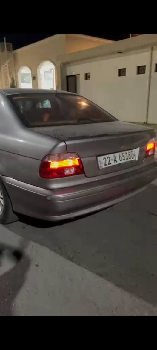 سڵاو هاوریان سەقەر مۆدێل١٩٩٦ گێر و مەکینە بەشەرت جەمپێکی خەفیفی پێشی هەیە لای سەکن مەکینە ٥٢٨ تەبرید بەشەرت تەحویل بەشەرت *********** أربيل, العراق
