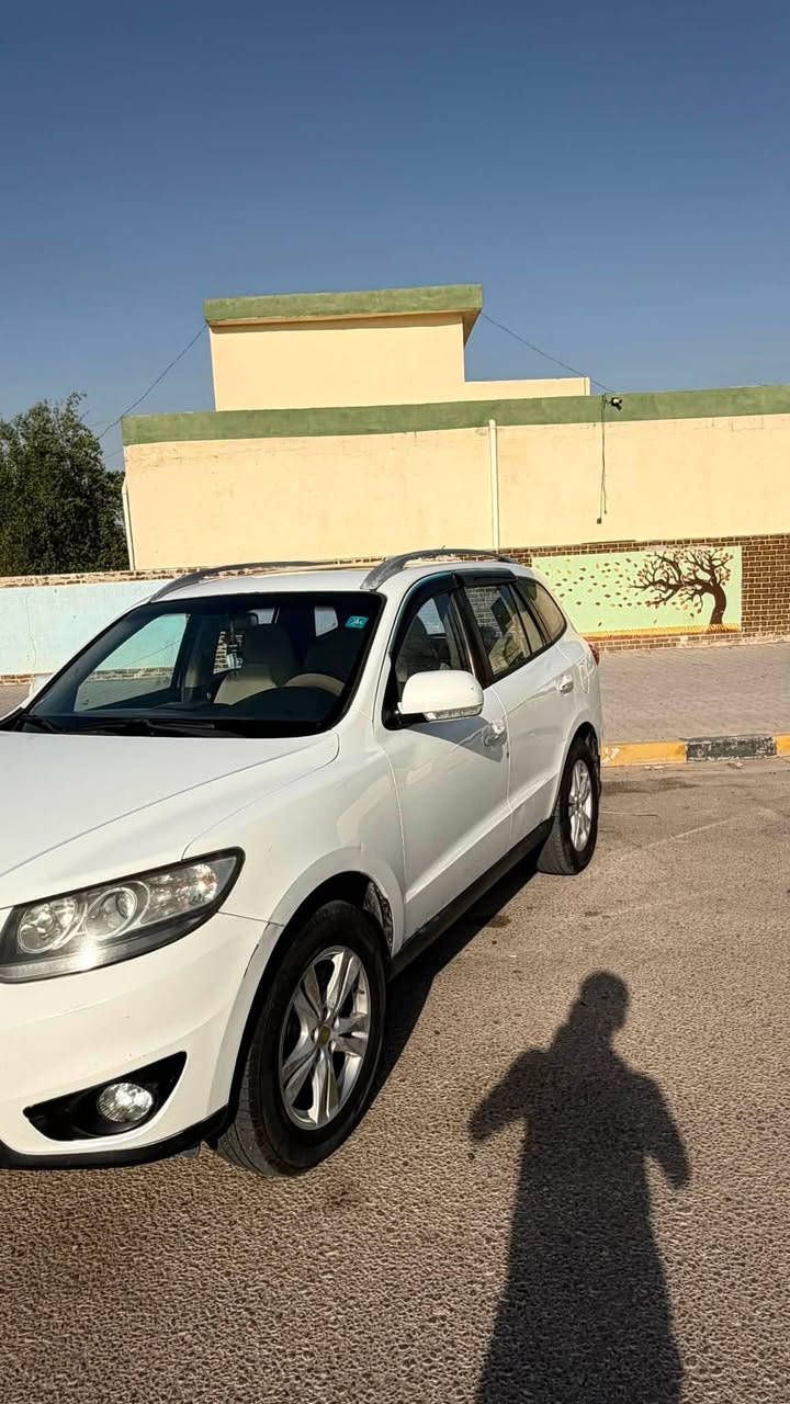 سلام عليكم
سنتافي (2011) بيع فقط 

V6 3.5 

خليجي 

سبعه راكب 

3قطع تبريد 

كير ومحرك بحاله جيدة جداً

فتحه سقف(بانوراما)

رقم بغداد دولي شرط التحويل

السعر (130$)

***********
