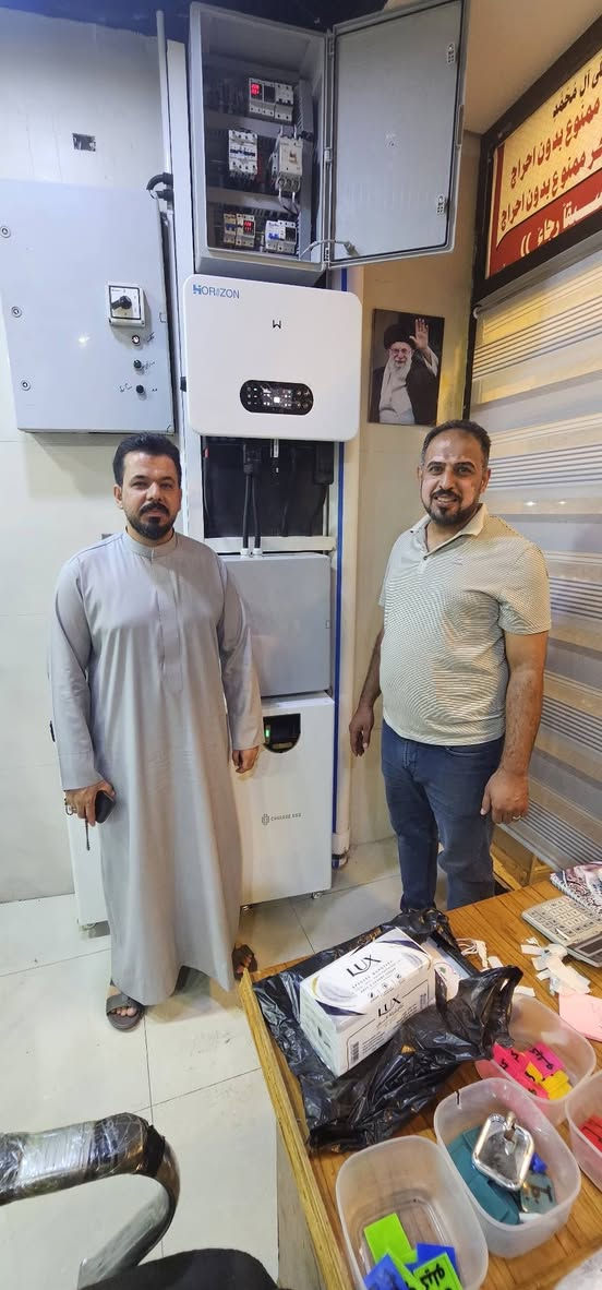 تم بحمد الله تنصيب منظومة الطاقة الشمسية من قبل مكتب شمس الرافدين للطاقة الشمسية لمطعم سيد جبير ب٢٠ امبير ليلي(عشرة الواح نوع لونجي ٦٥٠ واط )
و ٣٠ امبير ليلي(بطارية عدد ٢ سعة ١٦ كيلو نوع شيساج ضمان خمس سنوات )
وانفيرتير نوع هيرايزون ١٢ كيلو 
مع بوردات حماية كاملة 
مكتب شمس الرافدين للطاقة الشمسية 
*********** وتساب 
*********** اتصال
