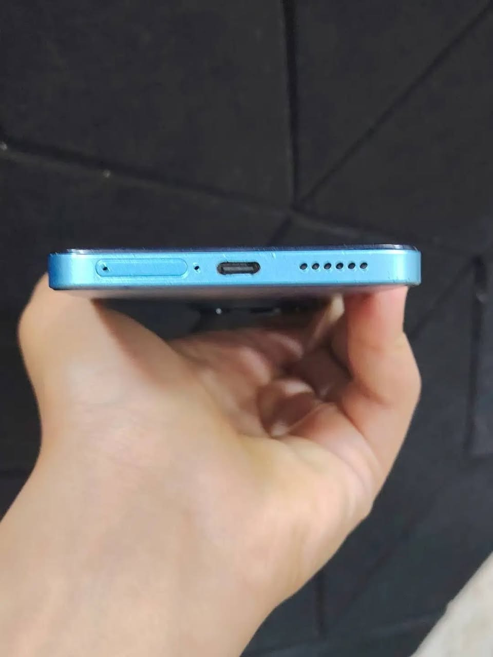 سلام عليكم للبيع ريدمي نوت 14 برو 5G ذاكره 256 بوبجي 120 فريم معالج هيلوجي 99 الترا رام 16 الجهاز صفررررر ماواصله مصلح بصمه اصبع بل شاشه شغاله شرط او بصمه وجه او دبل سيمكارت الجهاز تفحصه يله تاخذه يرهم مراوس ايفون 11 او فوك البطاريه عملاقه 7000 ملي امبير انسه الشحن الجهاز سعره 150 بي مجال حك جيتك وشكراً

