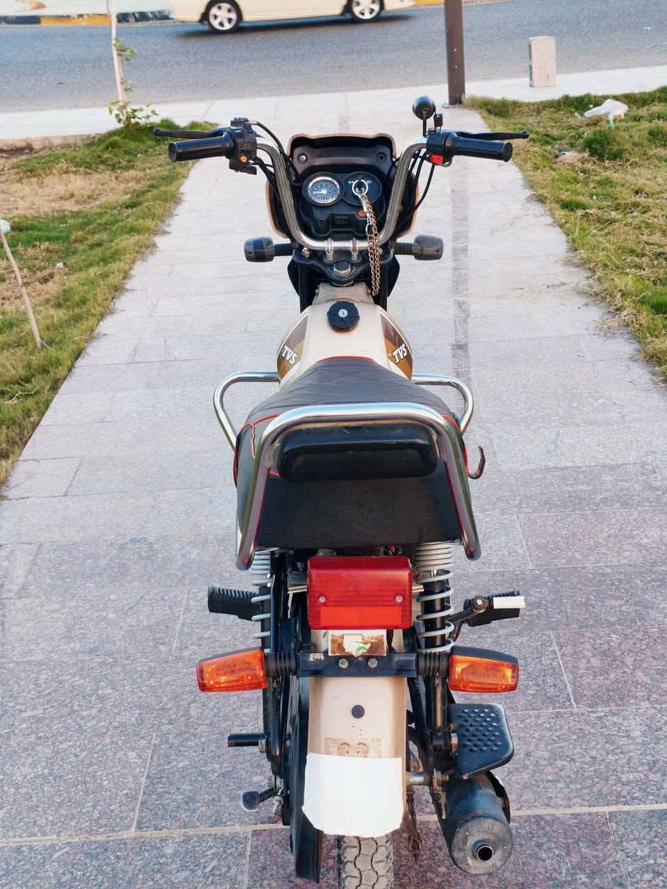 سلام عليكم مكلف بل بشر
TVS XL100 Comfort للبيع دراجة وكاله معرض الماهر

2023 موديل

دراجه كفاله عامه كهربائيات شغاله 100% شلعه ومعدل

نضيفه مرتبه مال جناي على كد روحه وجيه اقتصادیه کلش ابد متصرف بانزین مابيها اي عطلات

( عنوان ديالى قضاء الخالص ) السعر مطلوب 850 وقابل للتفاوض للاستفسار يرجى الاتصال على هذا

*********** الرقم
