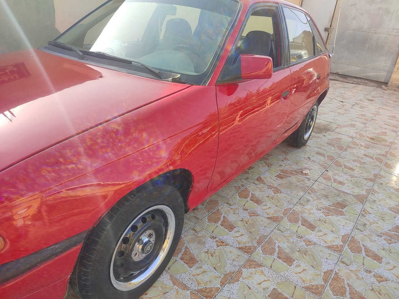 اوبل استرة 1993 صبغة جديدة بدون ضربة رقم بابل نكليزي جديد هزة وسنوية جديدة مكينة 1600 دوش قتصادية كلش كير عادي تخم تاير ويل جديد كهربائيات كل شغالة دواخل كلش حلوة بيع او مراوس مكاني ديوانية قضاء المهناوية السعر 38 وبيها مجال ***********
