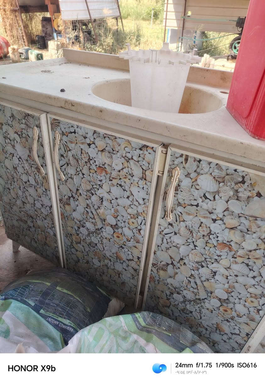 سلام عليكم غراض محل دجاج مستخدم ٣٠يوم  غراض نضيفه كاش  ***********
