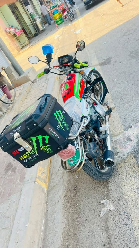 سيفان { 2020 } للـبـيـع
ماطور كلش نضيف
الـسـعر { 500 } قفـل
***********

