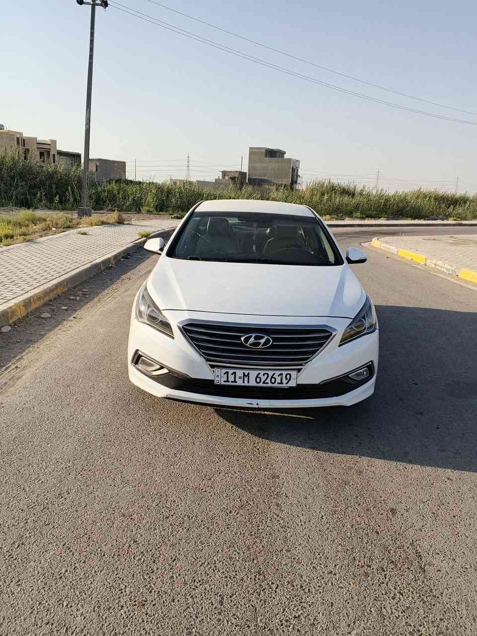 سوناتا موديل 2015 خليج ابيض تكسي المطار
خمس قطع صبغ بدون حادث سبب الصبغ تكسي المطار
كبير محرك مكفول ماشي 200الف رقم بغداد باسمي
تحكم ستيرن كامره حساس خلفي إشارة بالمري ويل كب محرك 2400 دوش 
العنوان بغداد ابي غريب
السعر 120 ورقة بيها مجال
رقم الموبايل
***********
***********
