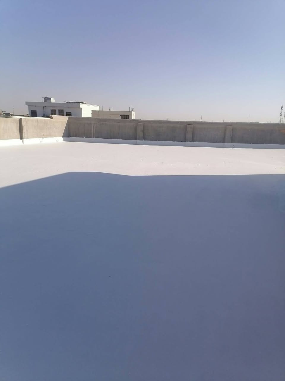 يعلن مكتب السجاد عن تخفيضات هائله : عازل اسطح باحترافيه وجوده عاليه 🏘️
تعاني من تسربات المياه . الرطوبه او حرارة الشمس ؟ 
خلي ستطحك بأمان مع خدماتنا المتخصصه في عزل الأسطح 🔧
✅ عزل مائي لمنع تسربات الأمطار والمياه 
✅ عزل حراري لتقليل حرارة السطح داخل المنزل 
✅ مواد عزل عالية الجوده 
✅ تنفيذ احترافي وضمان العمل 
✅ مناسب للمنازل . الفلل . المباني . والمستودعات 
🚫 احمِ بيتك من التسربات والحرارة قبل فوات الأوان 
📞 للحجز والأستفسار : ***********

نص مكتوب في الصور:
- اعمالنا في بغداد عازل الأسطح باحترافية وجودة عالية تعاني من تسربات المياه . الرطوبه أو حرارة الشمس ؟ خلي سطحك بأمان مع خدماتنا المتخصصه في عزل الأسطح عزل مائي لمنع تسربات الأمطار والمياه عزل حراري لتقليل حرارة السطح داخل المنزل مواد عزل عالية الجودة تنفيذ احترافي ضمان العمل مناسب للمنازل . الفلل . المباني . والمستودعات احم بيتك من التسربات والحرارة قبل فوات الأوان للحجز والأستفسار : *********** قبل العزل بعد العزل بغداد خدمتكم شرف لنا خبرة في المجال | أسعار مناسبة | جودة عالية