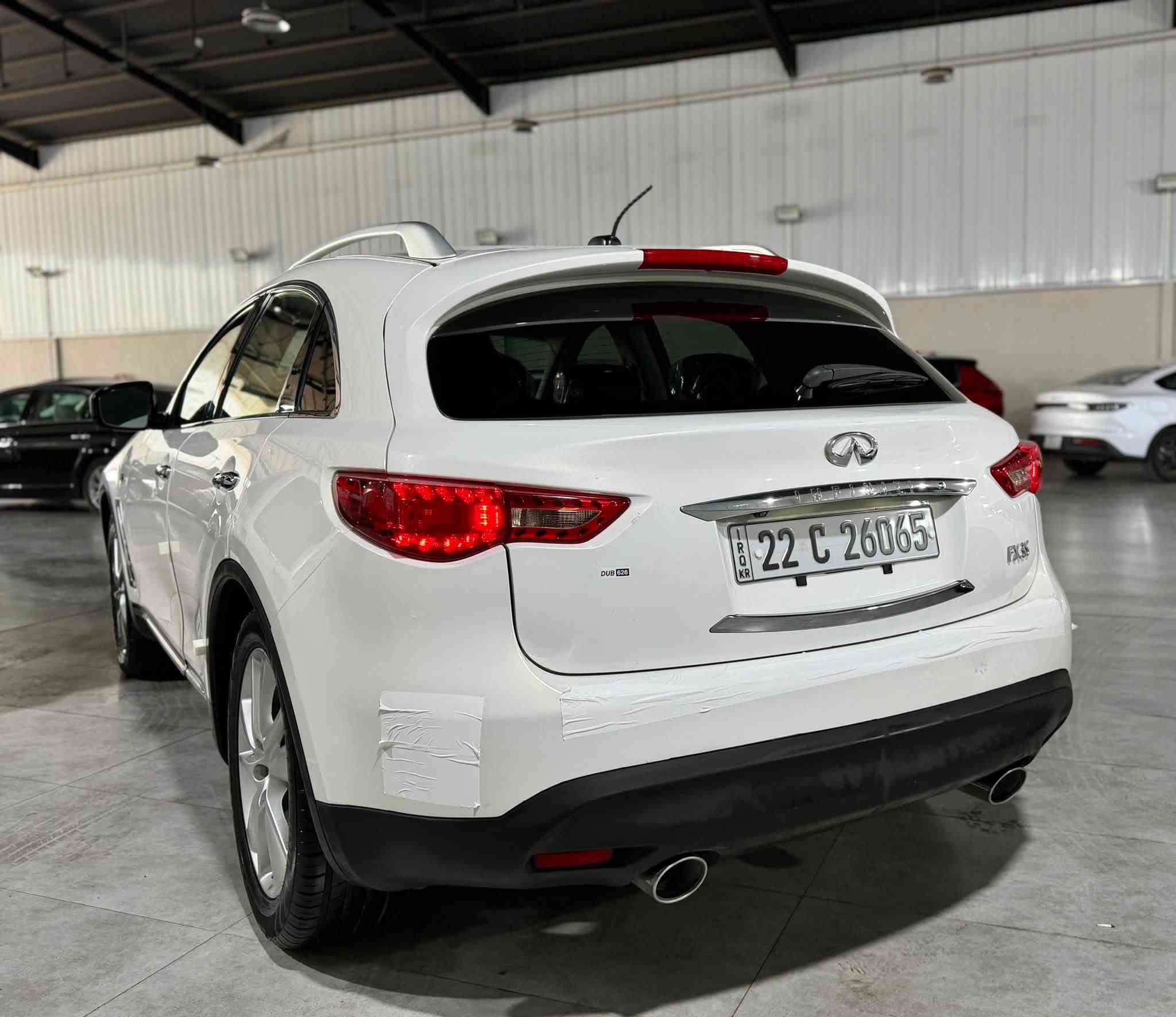 ﷽
‏INFINITI FX35 2009
أنفنيتي FX35 موديل 2009
فول مواصفات
--------------------------------------
مكان🌆:سليماني                    سعر💵: 93$
تليفون☎️: ***********
--------------------------------------
محريك V6 سته سلندر
گير و محريك بشرط مامفتوح
بدون صوت بدون صرف بدون خلل بشرط فحص
ماشيه 170 الف كيلومتر
--------------------------------------
سيارة بها قطعه صبغ بشرط بدون دواخل 
--------------------------------------
مواصفات
{{ بصمة - سلايت - ستيرن كهربا  - شاشة - كشنات جلد - كشنات تتفيئة و تبريد - كشنات كهربا - فورميكا - تبريد مركزي- كشن خزن - ٤ كاميرا - بلاجكتور - ڤوليوم - تحديد سورعة - بعد }}
--------------------------------------
أربع تاير و ويل جديد سيارة جديد بدون مصروف
سيارة شرط بدون اى نواقص گير و موحريك و حدادي و كاهرباى كله بشرط
سبير ما نزله
سنوية و رقم جديد سنوي بأسمي تحويل غرامة بشرط
--------------------------------------
كوردي
﷽
‏ INFINITI FX35 2009
ئينفنيتي مؤديل 2009فول مواسفات
---------------------------------------
شوين🌆: سليمانى                    سعر💵: 96$
مؤبايل☎️: ***********
---------------------------------------
مه كينه V6 شه ش بستؤن
گير و مه كينه ى به شه رت نه كراوه ته وه
سه وت و سه رف و خه له لى نييه به شه رت
 170 هه زار كيلؤمه تر رؤيشتوه
---------------------------------------
يه ك بارچه ي بوياخه  بي ناو گرتن 
---------------------------------------
مواسفات
{{ به سمه - سلايت - شاشه - ٤ كاميرا - كوشن خه زن - - كوشن جلد - كوشن هيته ر و تبريد- دوو كوشن كاره با - فؤرميكا - ته بريد مه ركه زى - بلاجكتؤر - تحديد سورعه - زؤر مواسفاتى تر }}
---------------------------------------
چوار تايه ويلى لؤكى بؤ به ستراوه
كامل سيرڤزى بؤ كراوه و يه ك دينار مه سروفى نييه
سه نه وى و ره قه م وهه زه ى تازه يه به ناوى خؤمه وه يه
سبيري دانه به زيوه 
{{ گير و مه كينه و كاره باى و هه موو گيانى به شه رت }}
---------------------------------------
