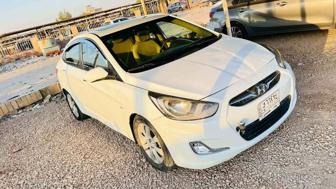 السلام عليكم اكنست خليجي ال بيع رقم بغداد مديل 14 بيه جملغ صبغ 
سياره جهازه كير مكينه 1600 عل شرط 

تبريد ثلج 🥶
مكان السماوه سعر 85 بيه مجال 

ستفسار ***********
