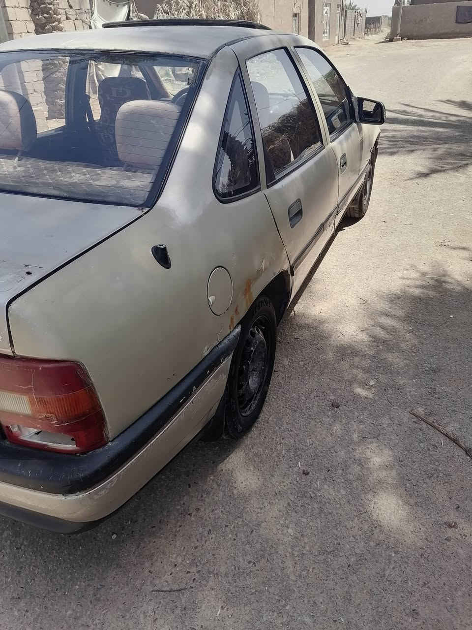 اوبل فكترا موديل 92 رقم بابل سياره خير من الله
السعر 18 وبيهامجال

العنوان.. ديوانيه

***********
