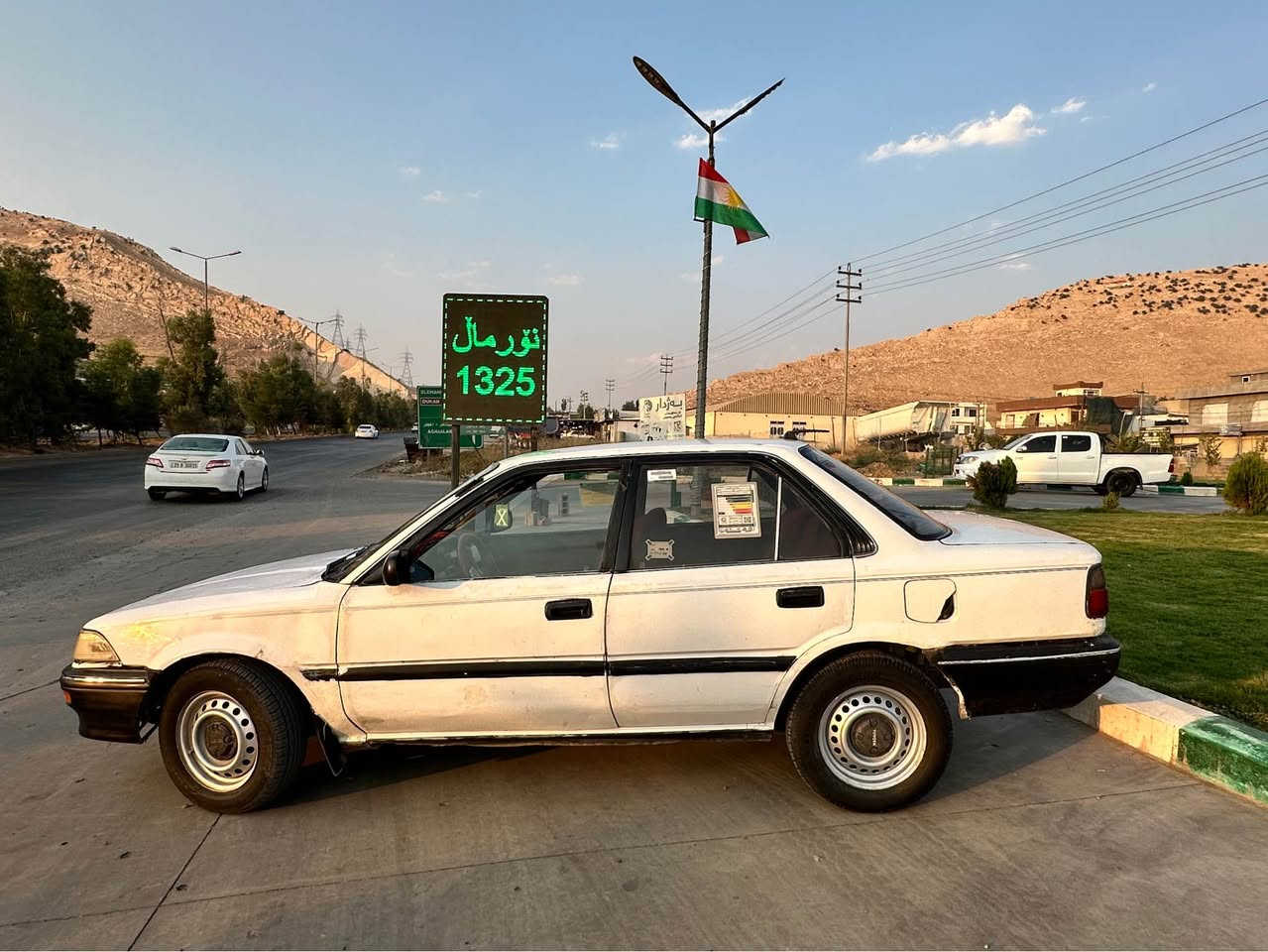بەناوی خوای گەورە کرۆلا مۆدیل ١٩٩١ ڕەفیق حیزبی ئاڕم پلاسیک سلێمانی گێڕ ئۆتۆماتیک بێ خایس و بێ بۆیاخە سەیارەکە چوار تایەی تازەی لەسەرە تاقم پێش و گشتی مەزبوتە نرخ ٢٢ گەڵاو مەعامەلە  
*********** السليمانية, العراق
