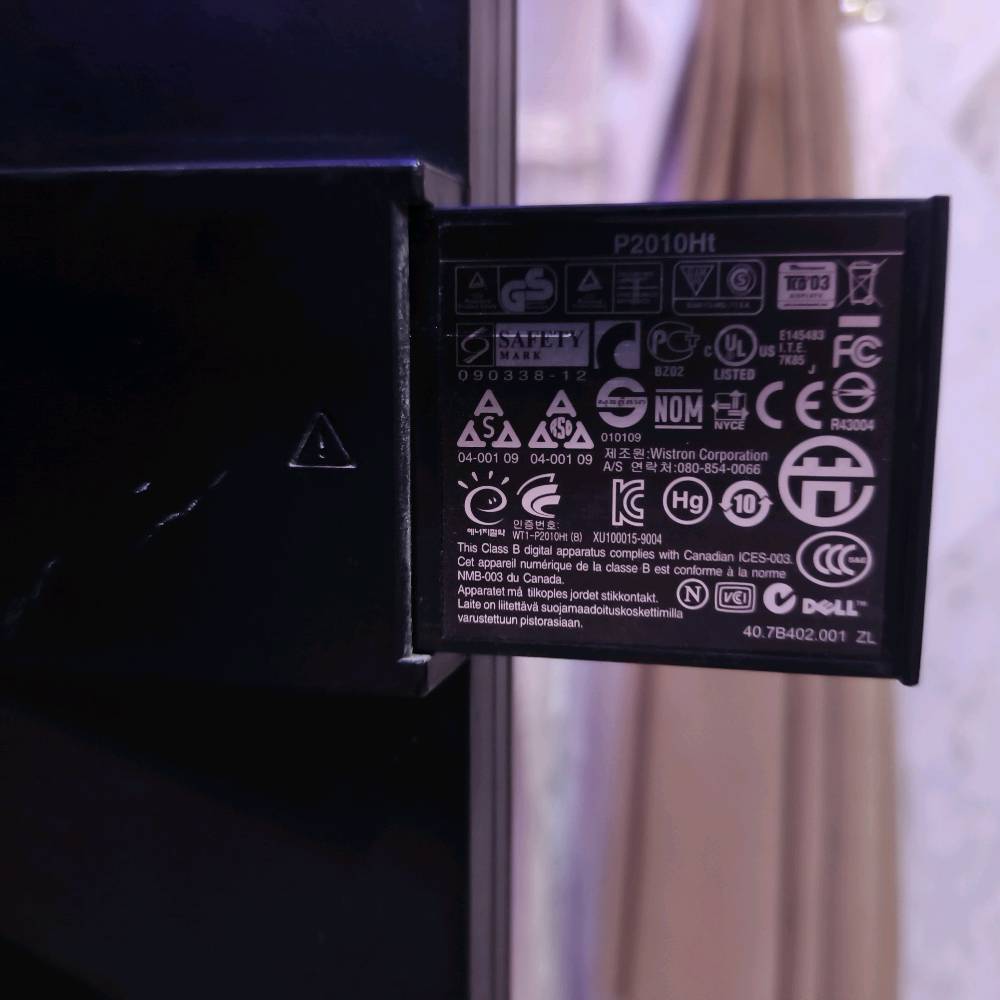 🖥️ شاشة Dell P2010Ht للبيع
🔹 الحجم: 20 بوصة
🔹 الدقة: 1600×900 HD+
🔹 التردد: 60Hz
🔹 الاستجابة: 5ms
🔹 المنافذ: VGA + DVI-D + DisplayPort
🔹 الشاشة نظيفة وتعمل بدون مشاكل ✅
🔹 ستاند متحرك وقابل للتعديل
🔹 يمكن رفع الشاشة وتنزيلها حسب الارتفاع المناسب
🔹 يمكن تحريك وتعديل اتجاه الشاشة من خلال الستاند
🔹 مناسبة للـPC، الدراسة والمراقبة والألعاب الخفيفة 🎮
💰قابل للتفاوض السعر 30.000
📍 الموقع: الحلة – بابل
📩 للاستفسار مراسلة خاص
ملاحظة: الشاشة لا تحتوي HDMI أصليًا